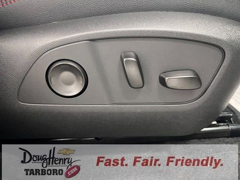 New 2026 Chevrolet Traverse RS w/ LPO, Floor Liner Package FWD image 48