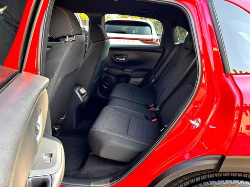 Used 2025 Honda HR-V Sport image 19