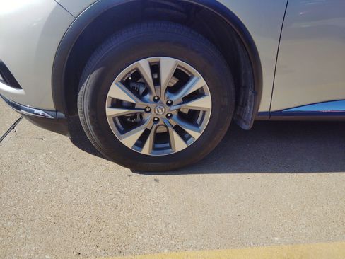 Used 2015 Nissan Murano SV image 7