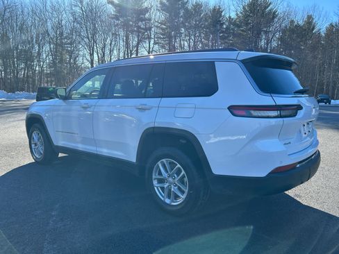 Used 2025 Jeep Grand Cherokee L Laredo w/ Luxury Tech Group I image 12