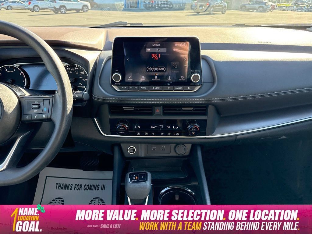 Used 2023 Nissan Rogue SV AWD/4WD image 15