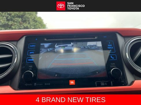Used 2016 Toyota Tacoma TRD Off-Road AWD/4WD image 25