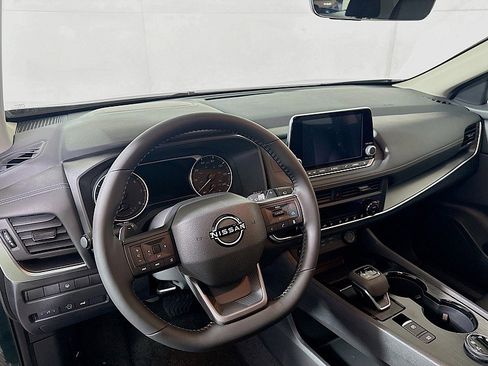 New 2026 Nissan Rogue SV image 9