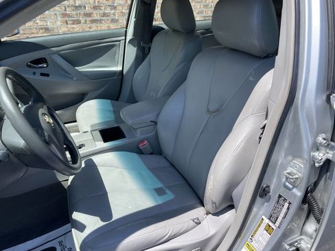 Used 2009 Toyota Camry LE image 10