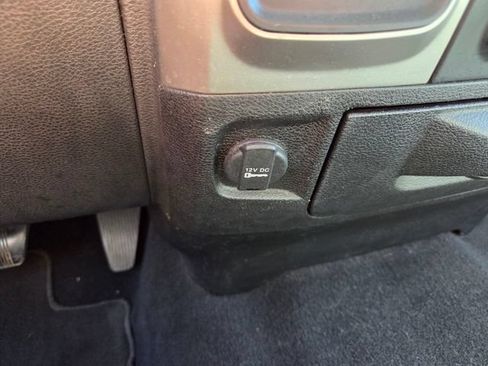 Certified 2019 RAM 1500 Classic SLT RWD image 29