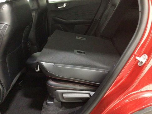 New 2025 Ford Escape ST-Line w/ Tech Pack #1 image 29