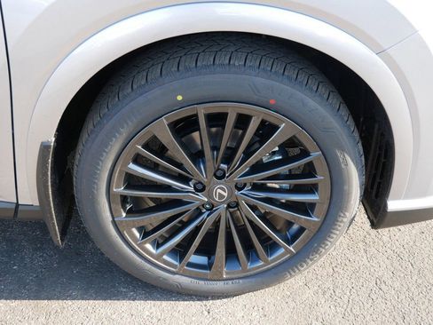 New 2026 Lexus RX 450h AWD image 7