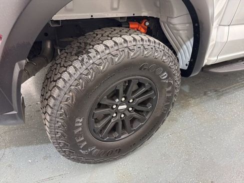 Used 2024 Ford F150 Raptor AWD/4WD image 10