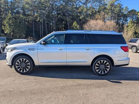 Used 2019 Lincoln Navigator L Select image 6