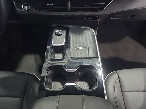 Used 2025 Buick Enclave Preferred image 31