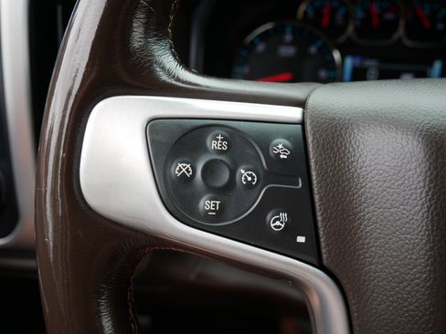 Used 2018 GMC Sierra 1500 SLT AWD/4WD image 33