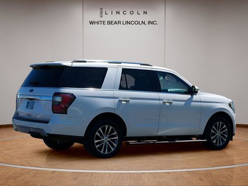 Used 2018 Ford Expedition Limited w/ Driver Assistance Package AWD/4WD image 5