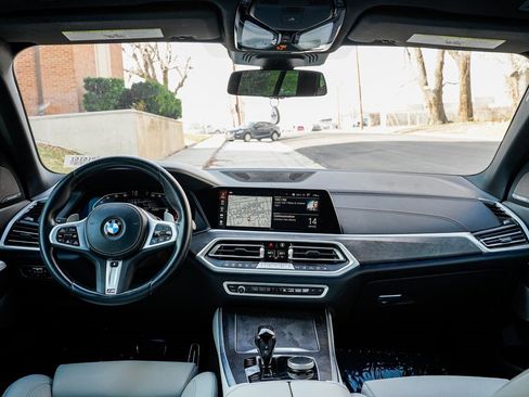 Used 2023 BMW X5 xDrive40i w/ M Sport Package image 11