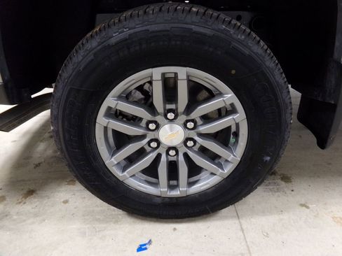 New 2025 Chevrolet Colorado LT w/ LT Convenience Package image 33