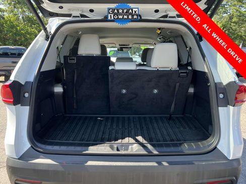 Used 2024 Toyota Grand Highlander Limited image 7