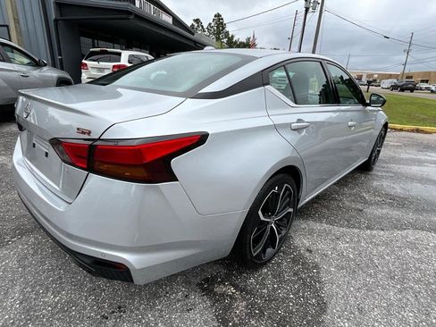 Used 2025 Nissan Altima 2.5 SR image 5