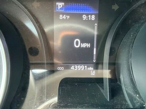 Used 2022 Toyota Camry LE FWD image 12