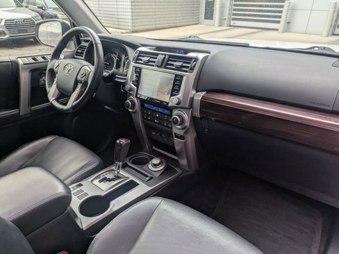 Used 2023 Toyota 4Runner Limited AWD/4WD image 31