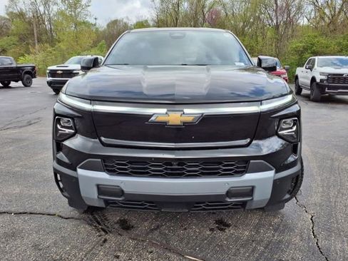 New 2025 Chevrolet Silverado EV LT AWD/4WD image 13