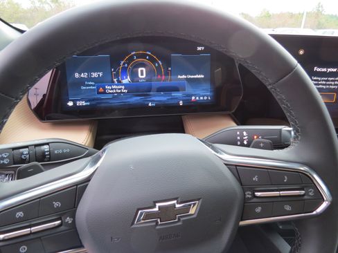 New 2026 Chevrolet Equinox ACTIV FWD image 17