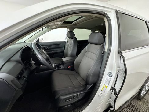 Used 2023 Honda CR-V EX image 12