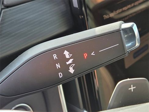 Used 2025 GMC Acadia Elevation image 36