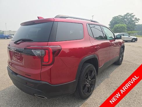 Used 2021 GMC Acadia SLE w/ Elevation Edition AWD/4WD image 3