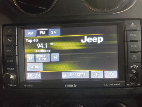 Used 2016 Jeep Patriot High Altitude FWD image 25