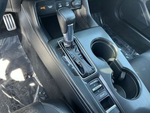 Used 2025 Honda Civic Sport image 22