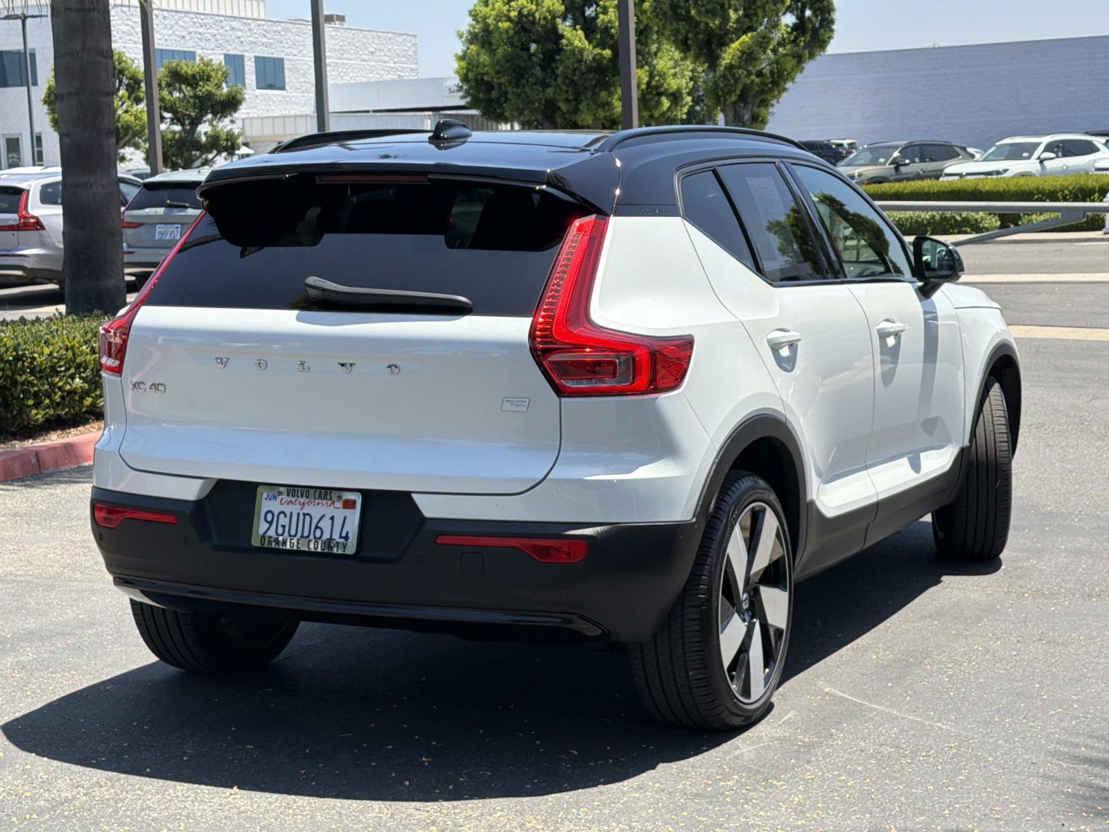 Certified 2023 Volvo XC40 Recharge Ultimate AWD/4WD image 5