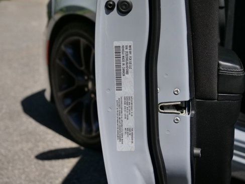 Used 2020 Dodge Charger Scat Pack RWD image 40