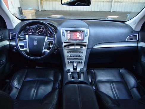 Used 2012 Lincoln MKT AWD image 59