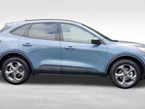 Used 2025 Ford Escape ST-Line image 9