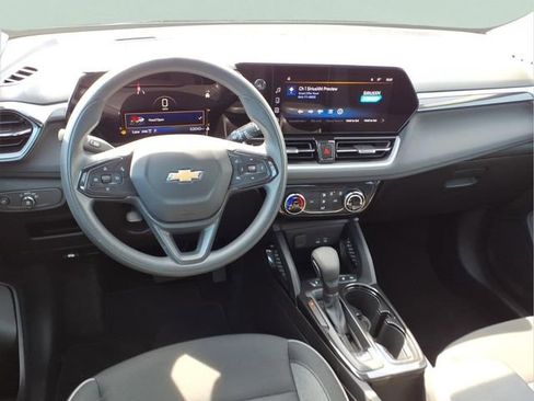 Used 2025 Chevrolet TrailBlazer LT image 19