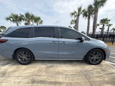 Used 2025 Honda Odyssey Touring image 8