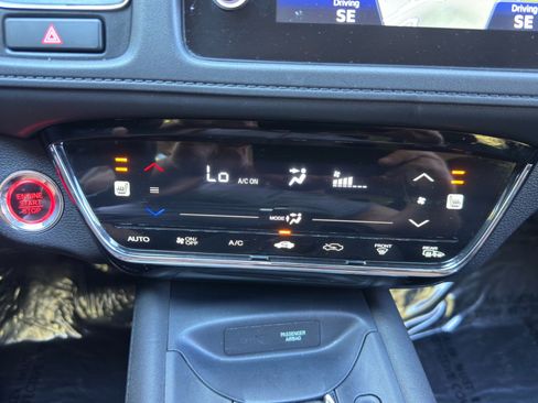 Used 2019 Honda HR-V Touring image 27
