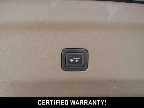 Certified 2022 GMC Yukon XL Denali w/ Denali Ultimate Package AWD/4WD image 38