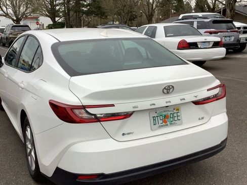 Certified 2025 Toyota Camry LE image 3