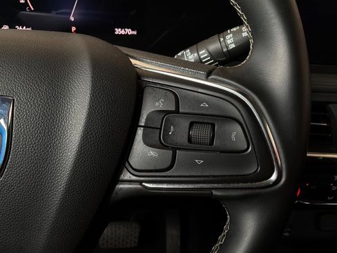 Used 2025 Buick Encore GX Preferred FWD image 32