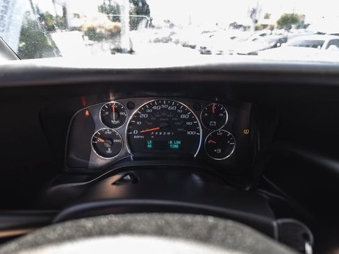 Used 2020 Chevrolet Express 2500 w/ Safety Package RWD image 10