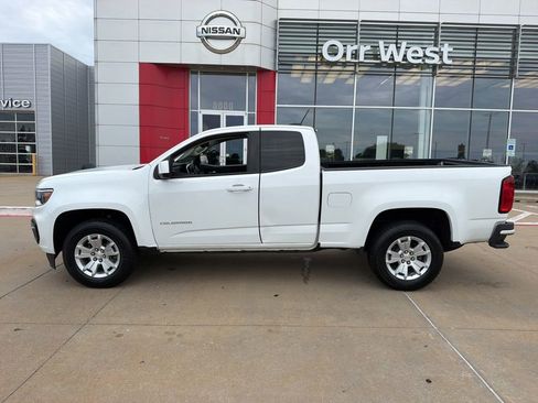 Used 2022 Chevrolet Colorado LT w/ Fleet Safety Package RWD image 2