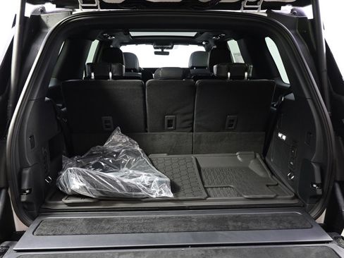 New 2025 Lincoln Navigator Reserve w/ Jet Appearance Package image 19