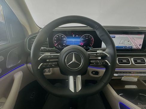 New 2026 Mercedes-Benz GLS 450 4MATIC image 11