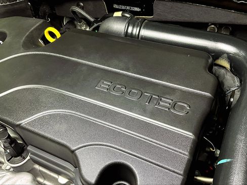 Used 2024 Chevrolet Malibu LT image 30