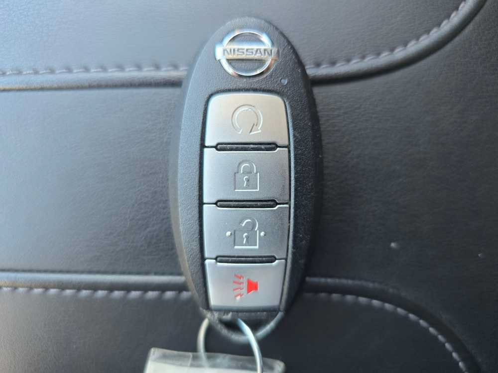 Used 2019 Nissan Rogue SV AWD/4WD image 21