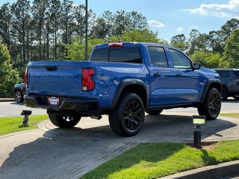 Used 2025 Chevrolet Colorado Trail Boss AWD/4WD image 7