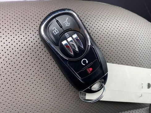 Used 2024 Buick Envista Avenir image 24