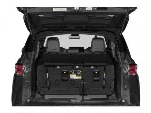 Used 2023 Toyota Sienna XSE image 11