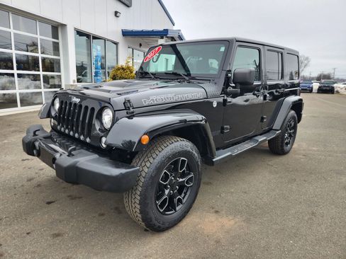 Used 2017 Jeep Wrangler Unlimited Sahara image 5