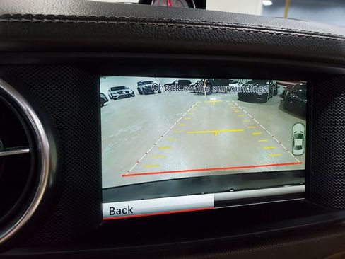 Used 2016 Mercedes-Benz SL 550 image 25